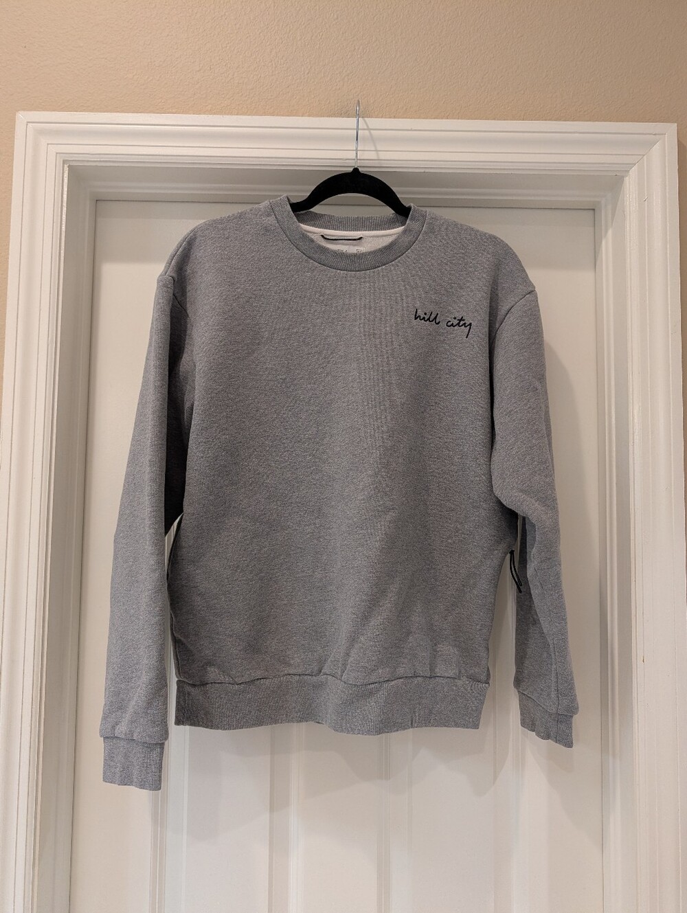 Hill City Gray Crewneck Cotton Sweatshirt Size Medium